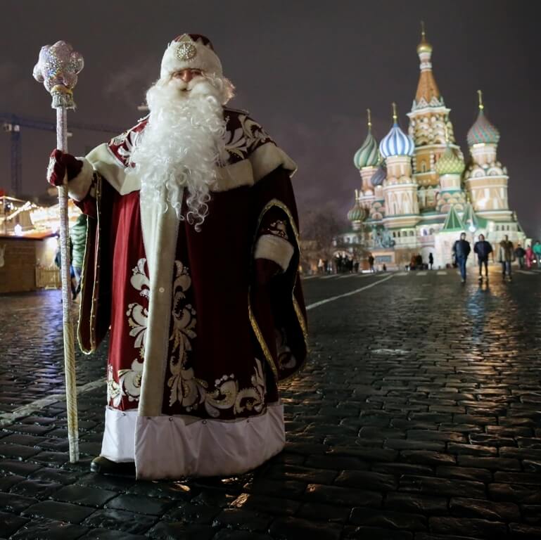 Рождественские и новогодние экскурсии по Москве